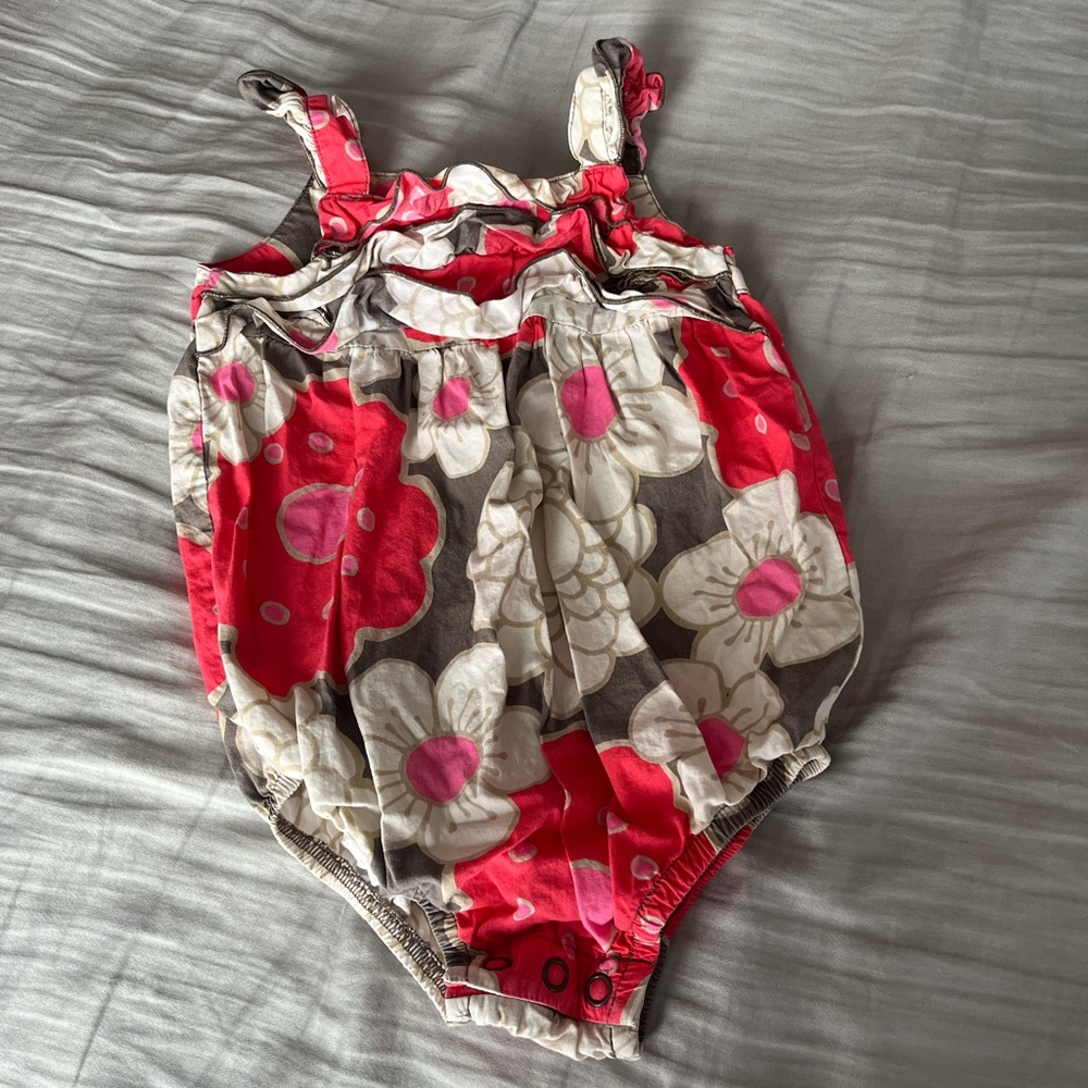 Baby girl 6-9 month bundle